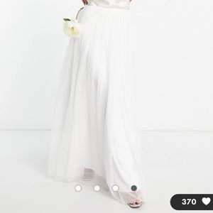 Lace & Beads Bridal Mix & Match flowing skirt with pockets in ivory